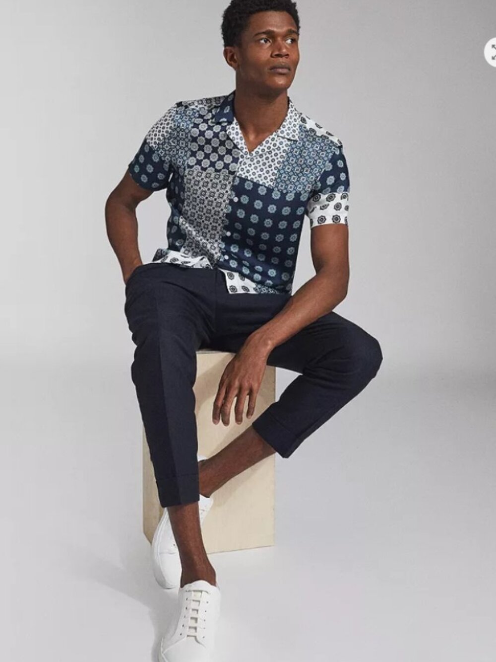Like New! REISS Jamie Patch Work Mix Print Short Sleeve Button-up Shirt Size XL